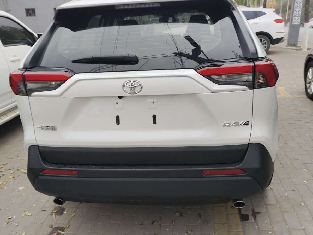 豐田 RAV4榮放  2021款 2.0L CVT兩驅(qū)風(fēng)尚版圖片