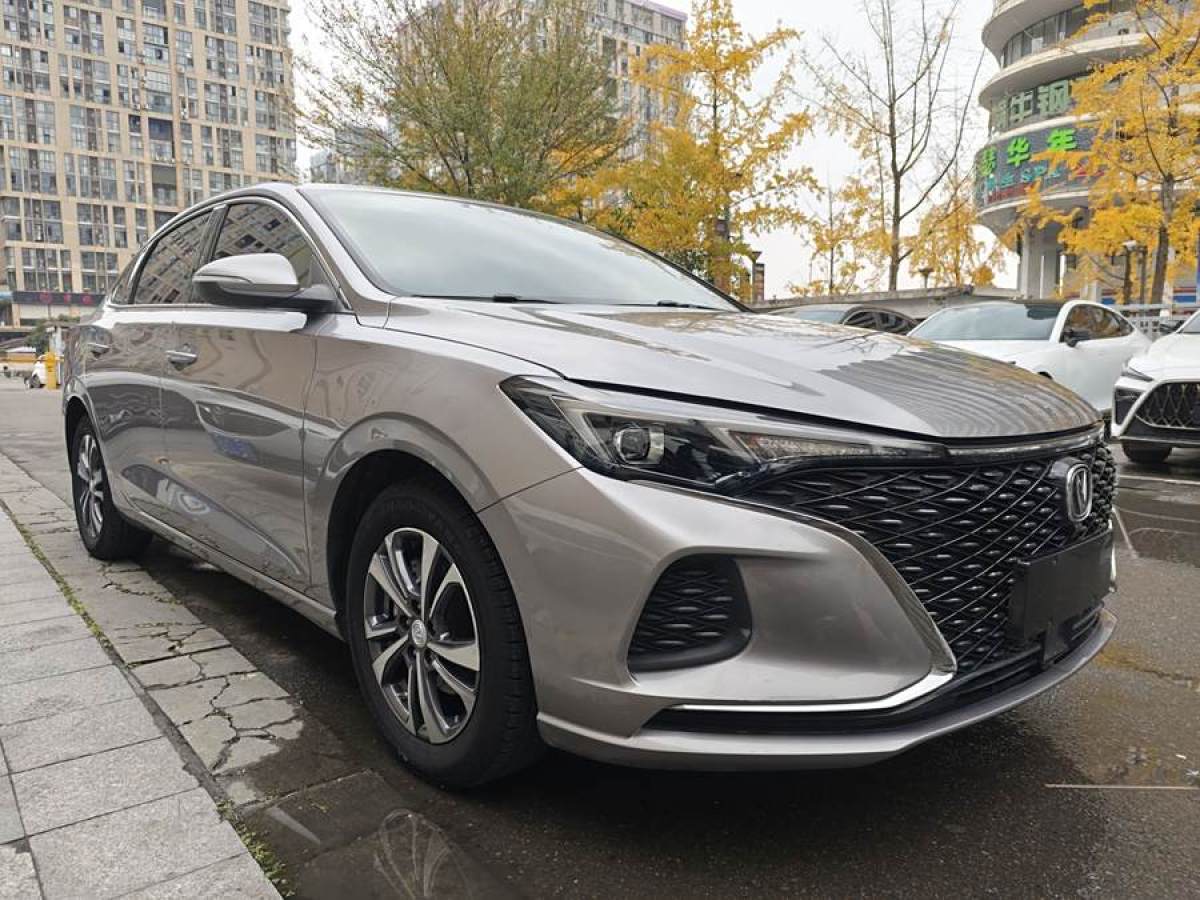 長(zhǎng)安 逸動(dòng)  2020款 PLUS 藍(lán)鯨NE 1.4T GDI DCT尊貴型圖片