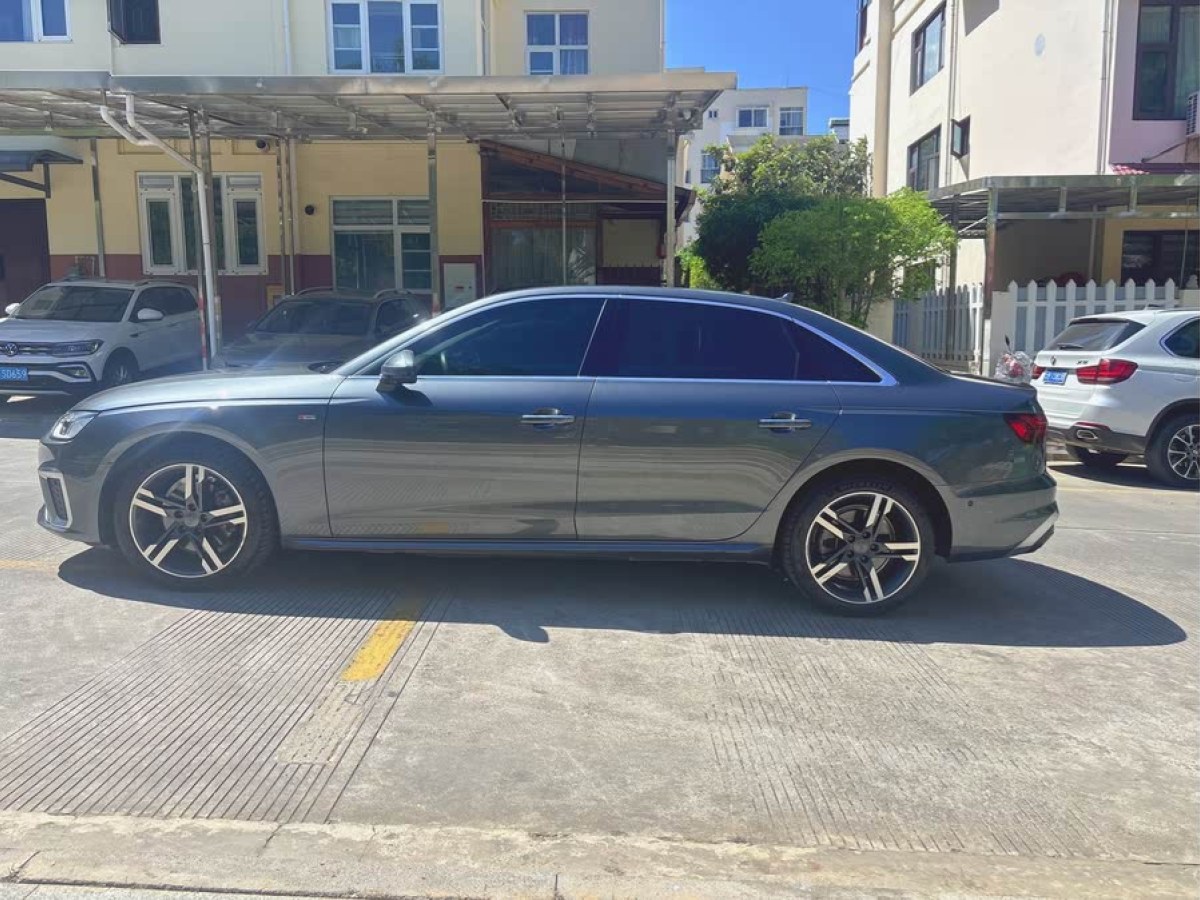 奧迪 奧迪A4L  2022款 40 TFSI 豪華動感型圖片