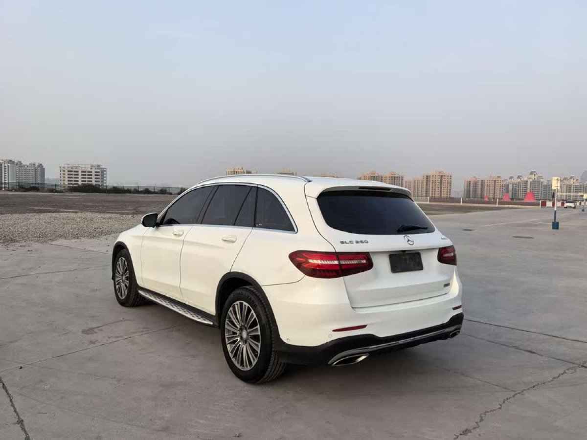奔馳 奔馳GLC  2017款 GLC 260 4MATIC 動(dòng)感型圖片