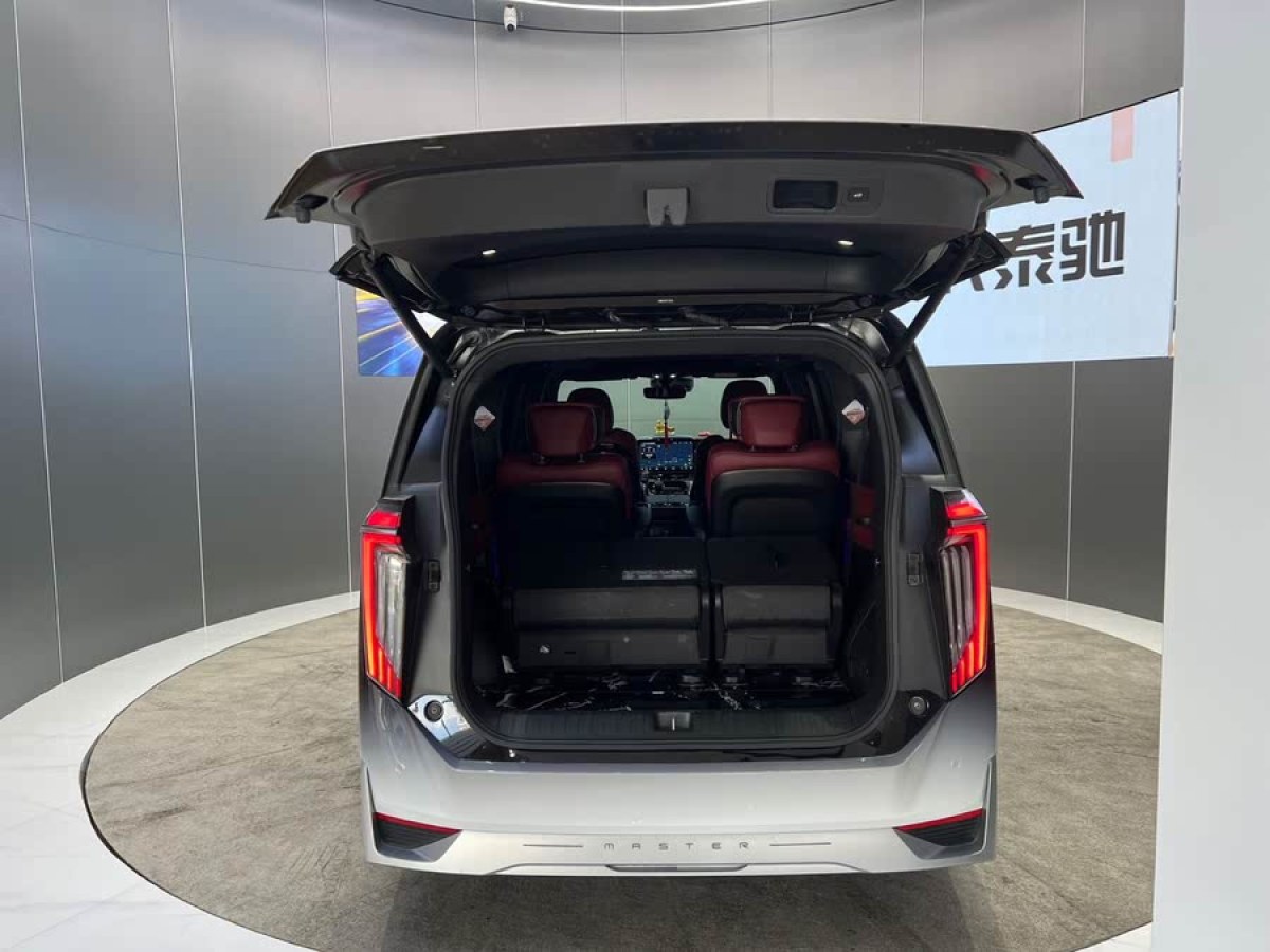 廣汽傳祺 M8  2024款 宗師系列 400T 至尊版圖片