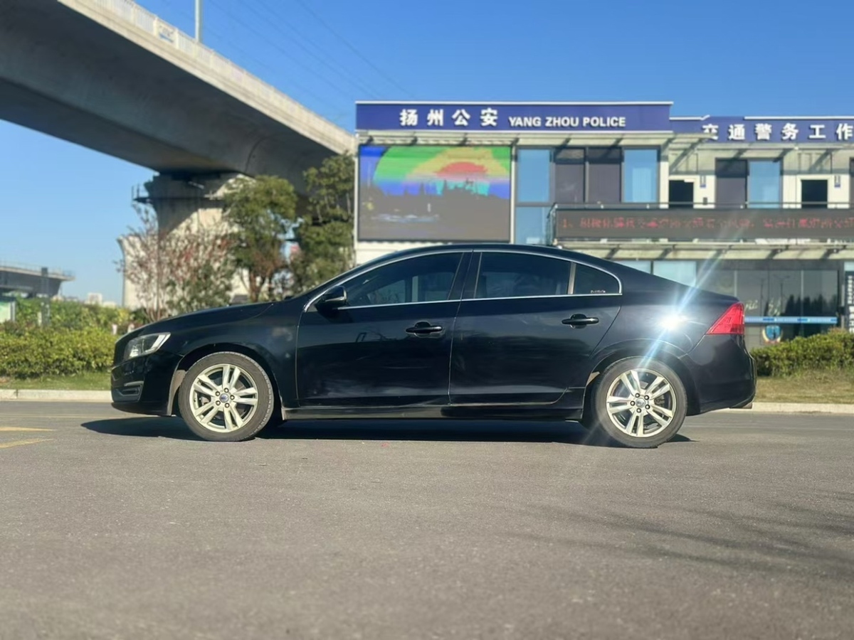 沃爾沃 S60L  2015款 2.0T 智行版圖片