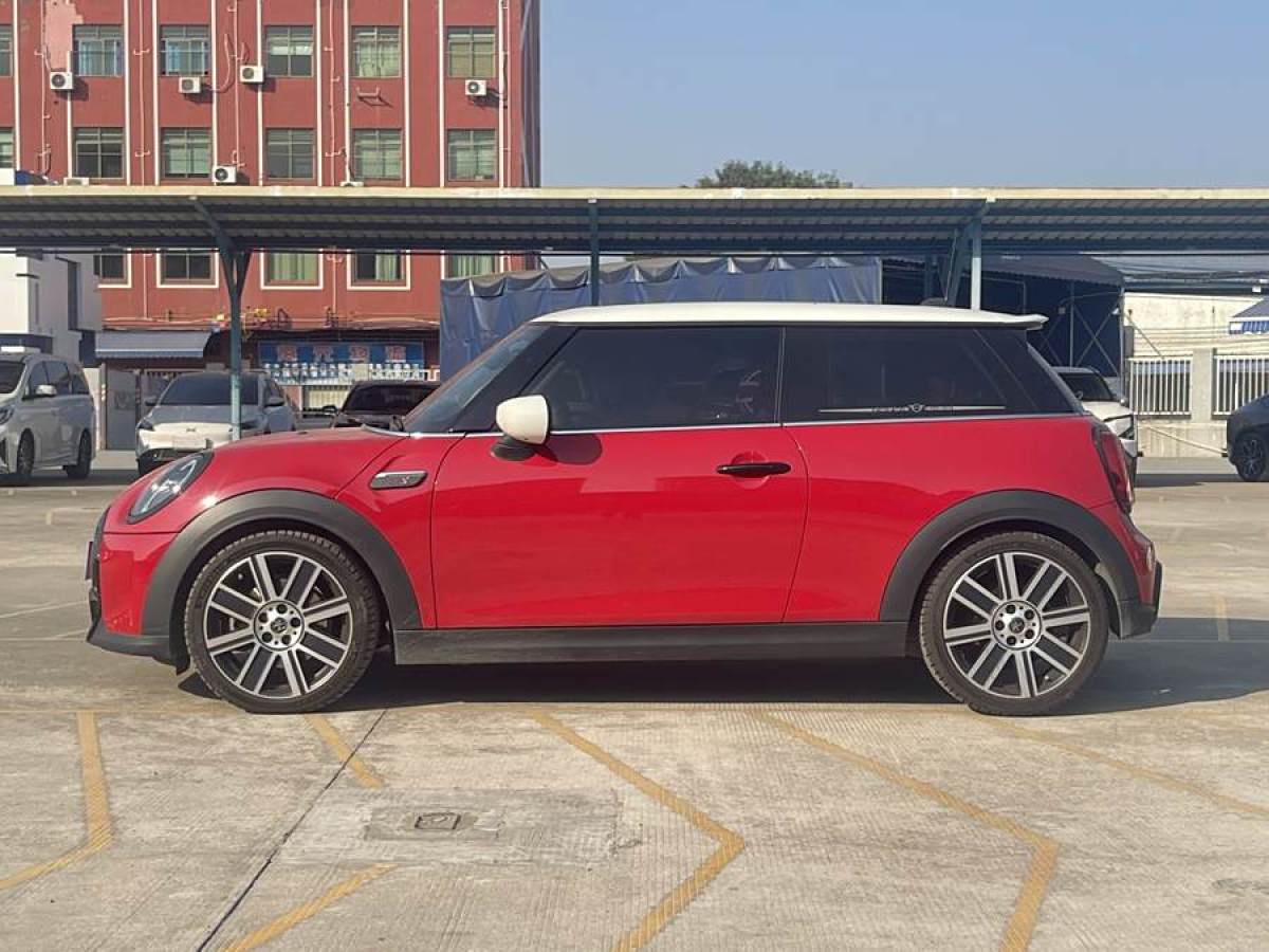 MINI MINI  2022款 改款 2.0T COOPER S 藝術(shù)家圖片