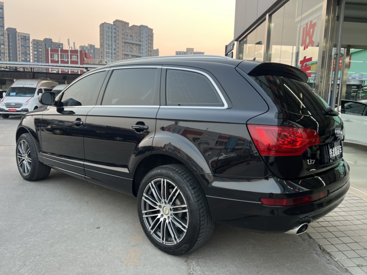 奧迪 奧迪Q7  2015款 35 TFSI 進取型圖片