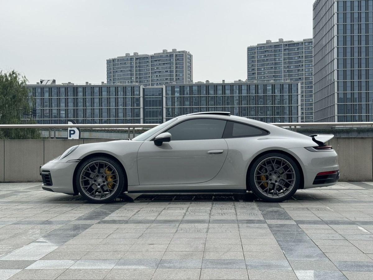 2021年3月保時(shí)捷 911  2020款 Carrera 3.0T