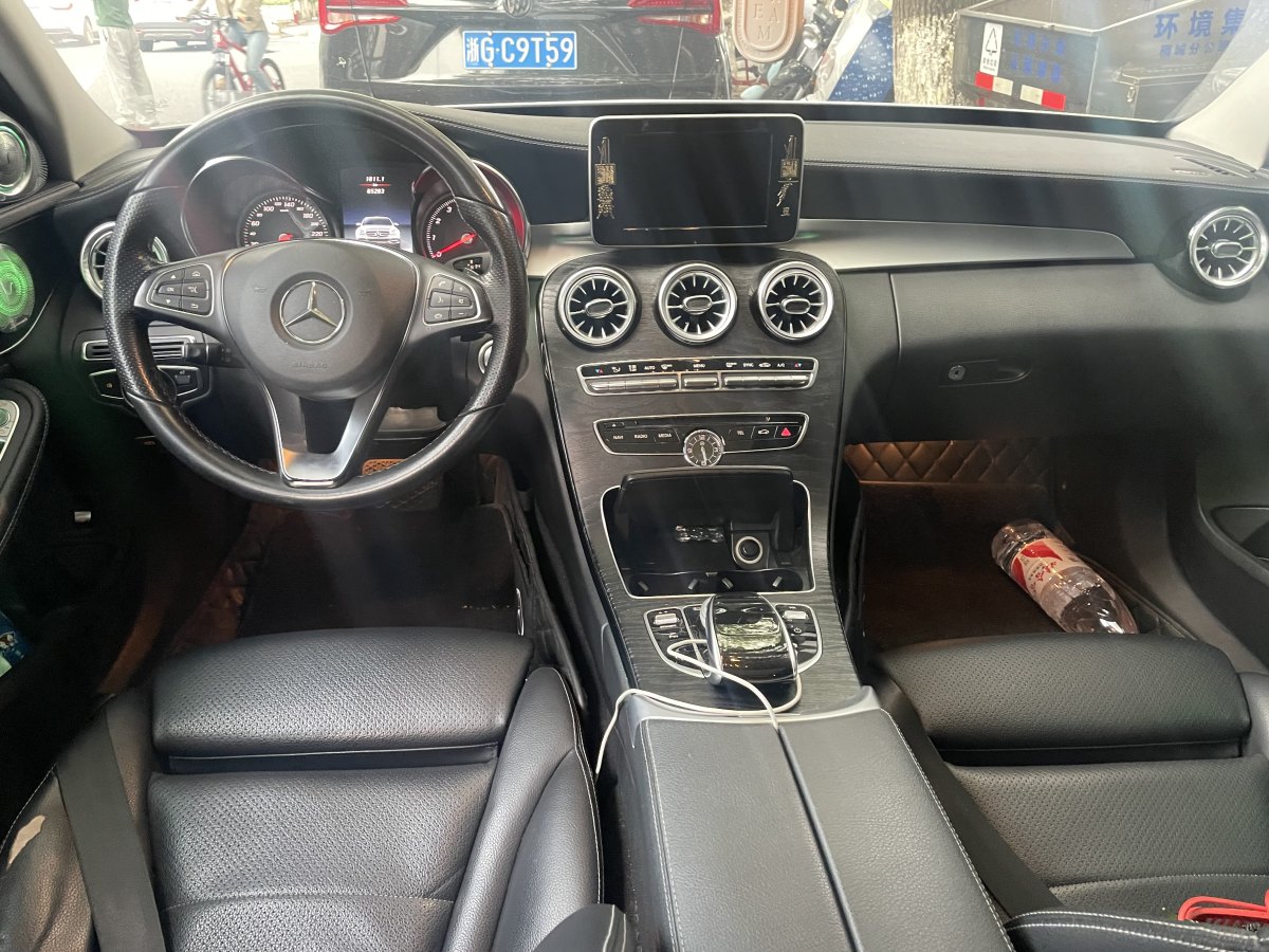 2018年5月奔驰 奔驰C级  2018款 C 200 L 运动版 成就特别版