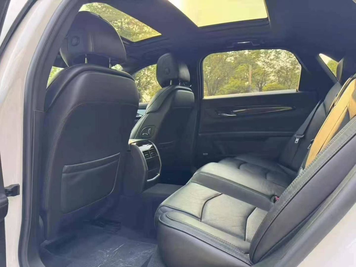 凱迪拉克 CT6  2023款 28T 豪華型圖片