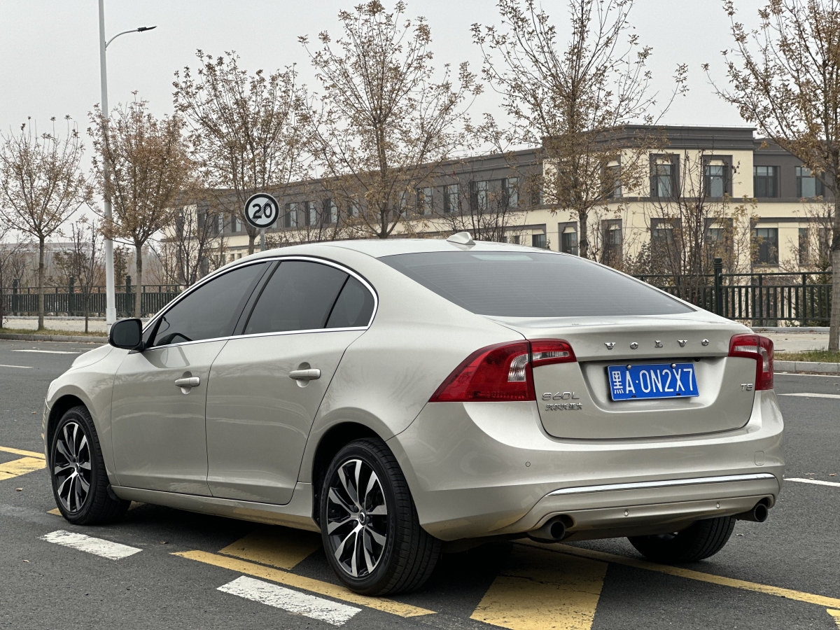 沃爾沃 S60  2014款 2.0T T5 個性運動版(改款)圖片