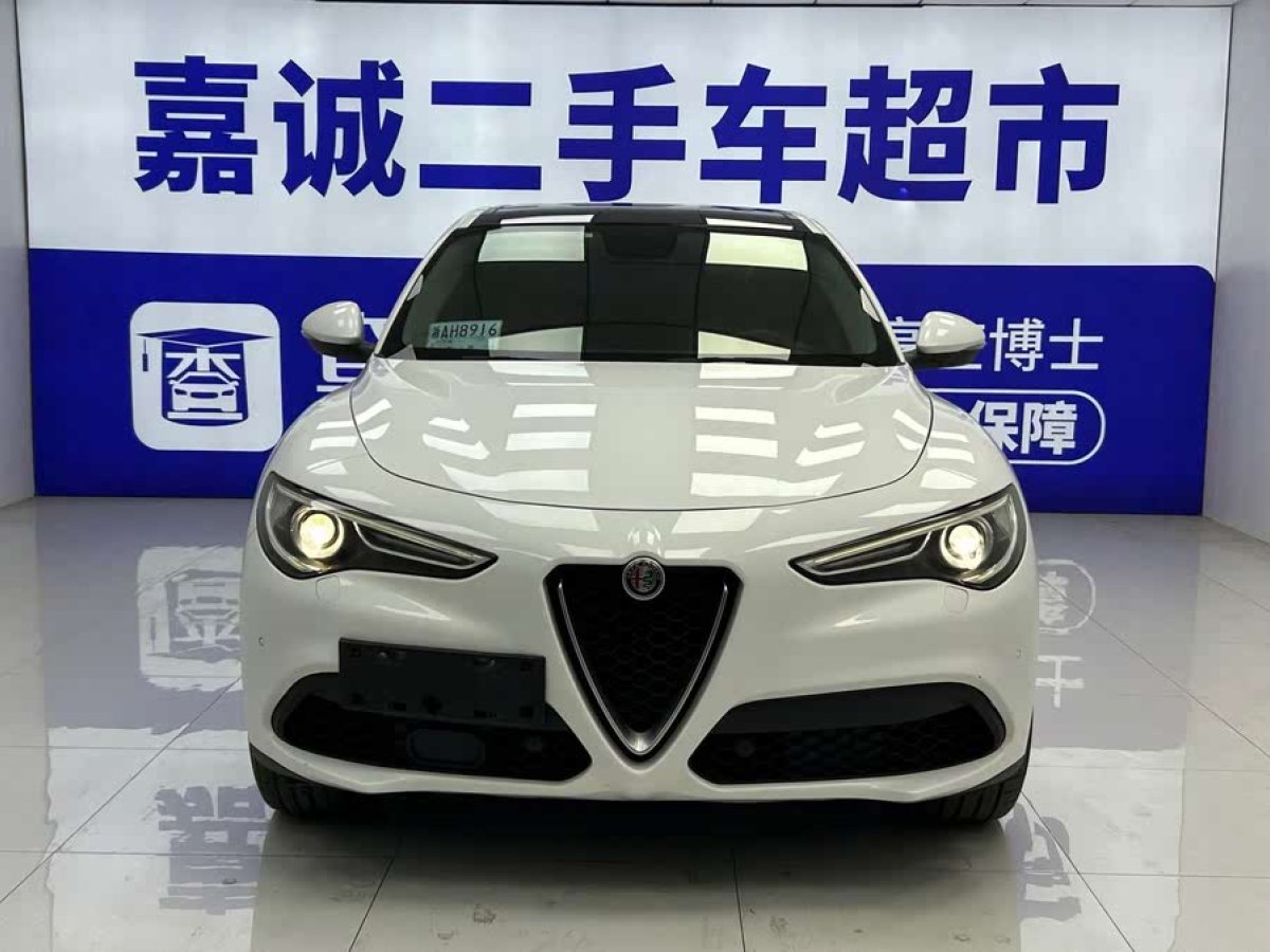 阿爾法·羅密歐 Stelvio  2017款 2.0T 200HP 精英版圖片