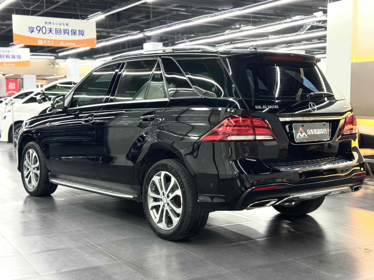 奔馳 奔馳GLE  2017款 GLE 320 4MATIC 豪華型圖片