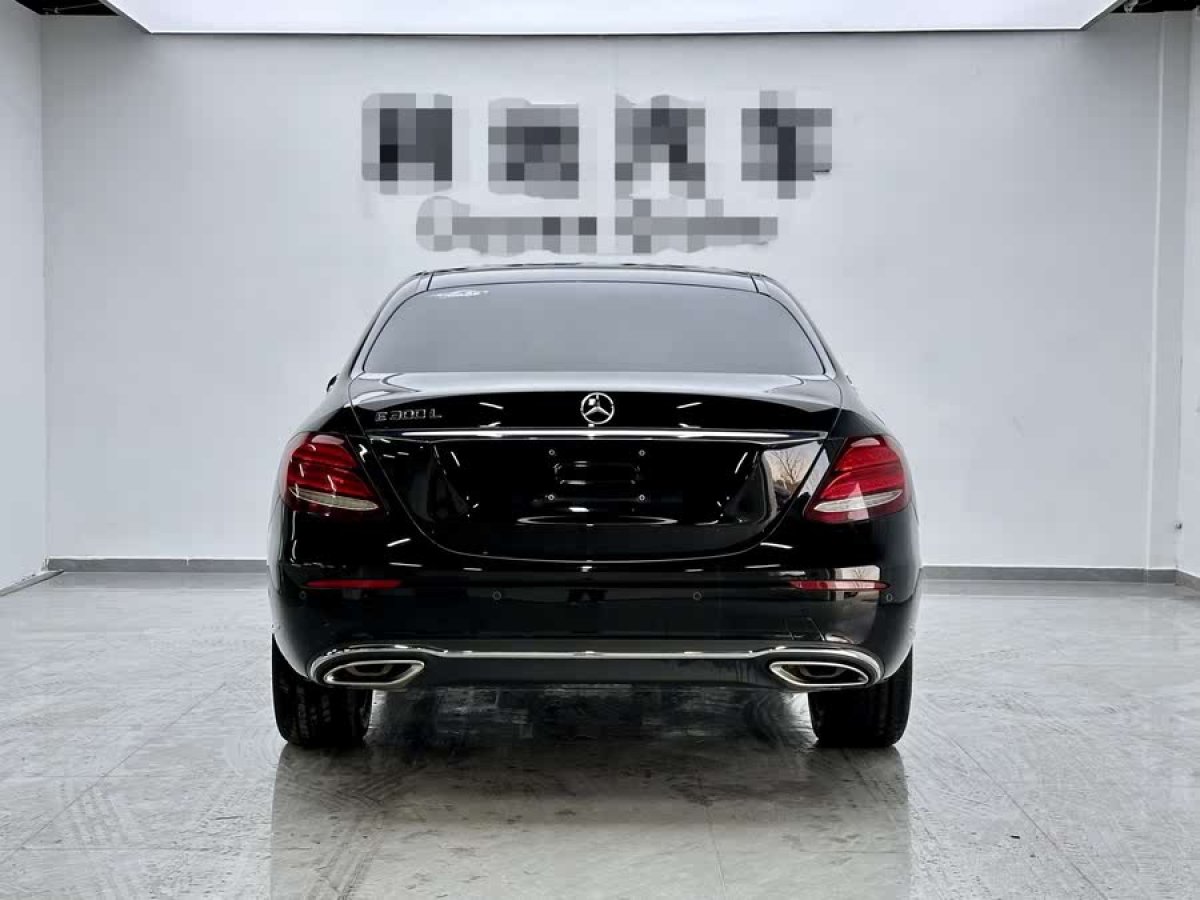 奔馳 奔馳E級  2019款 改款 E 300 L 時(shí)尚型圖片
