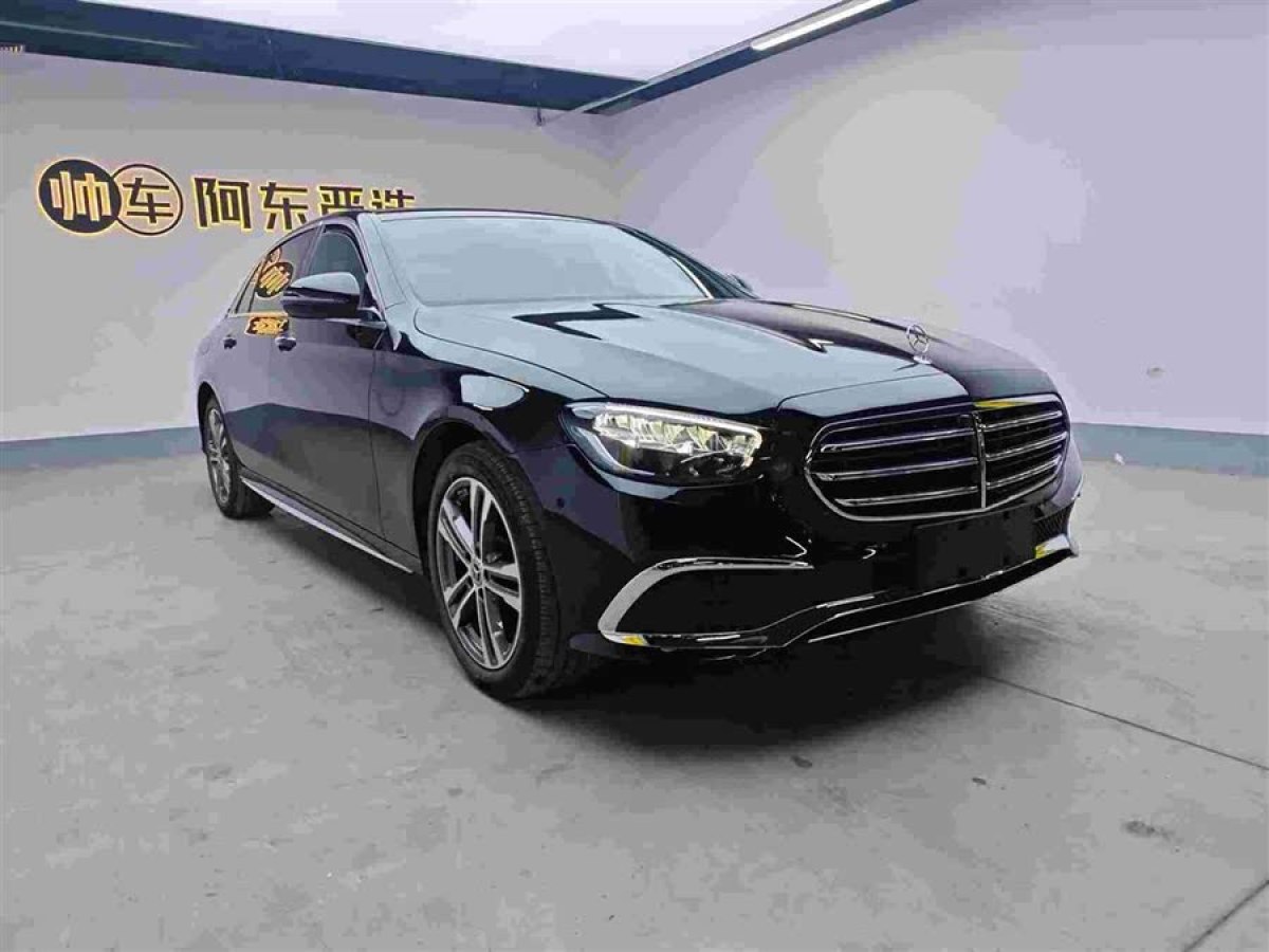 奔馳 奔馳E級  2022款 改款 E 260 L 運(yùn)動型圖片