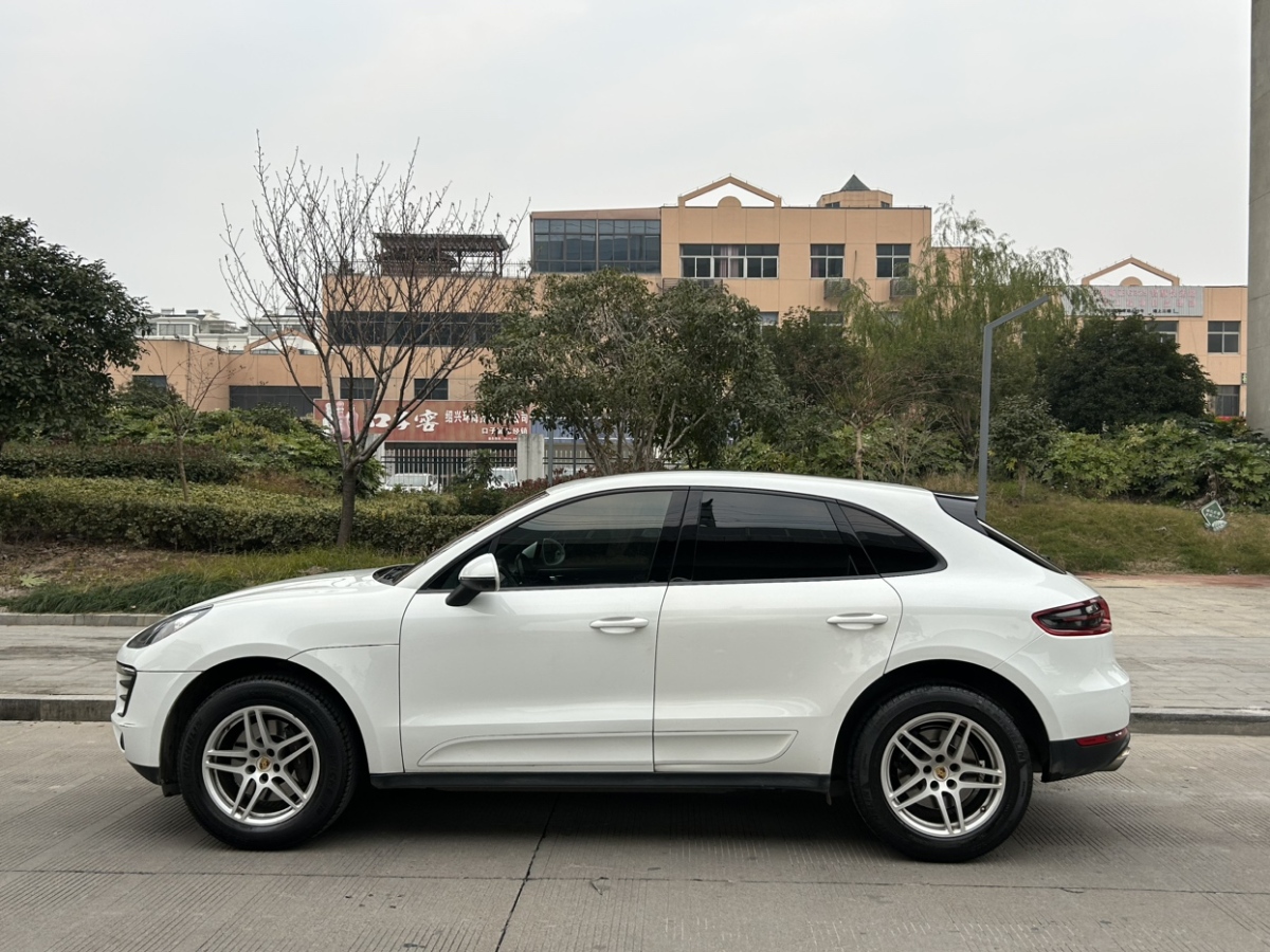 保時(shí)捷 Macan  2016款 Macan 2.0T圖片