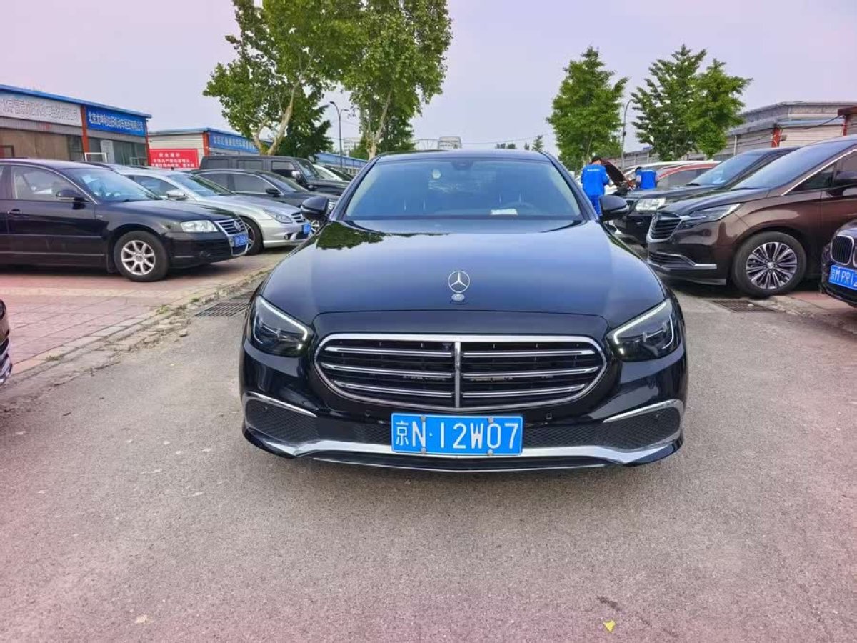 奔馳 奔馳E級  2023款 改款 E 300 L 豪華型圖片