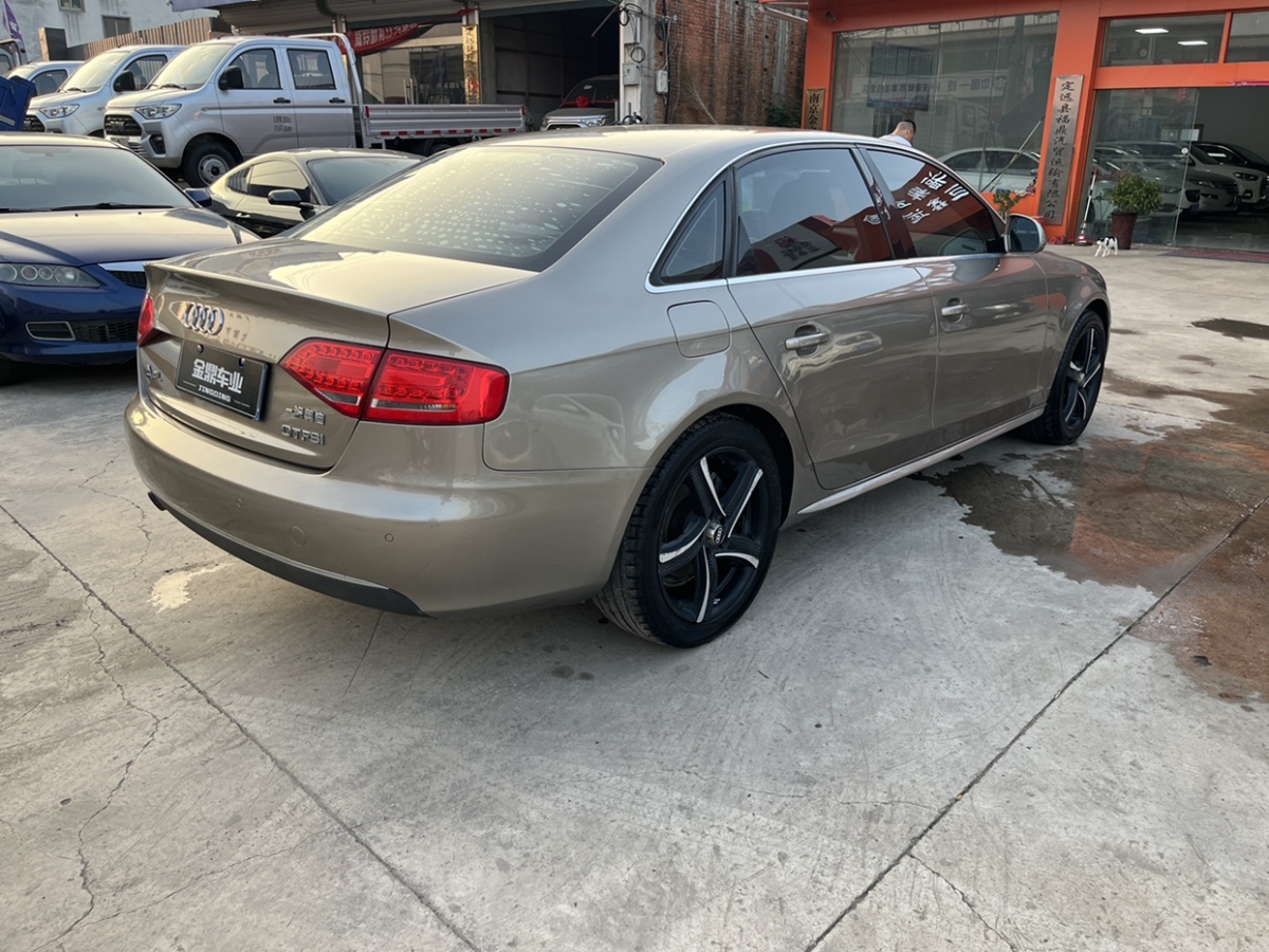 奧迪 奧迪A4L  2011款 2.0 TFSI 豪華型圖片