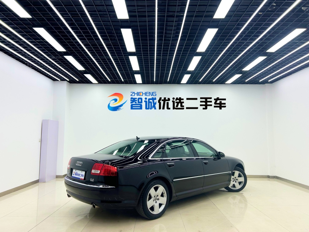 奧迪 奧迪A8  2007款 A8L 4.2 FSI quattro尊貴型圖片