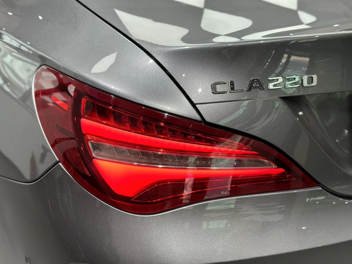 2018年6月奔馳 奔馳CLA級  2018款 CLA 220 4MATIC