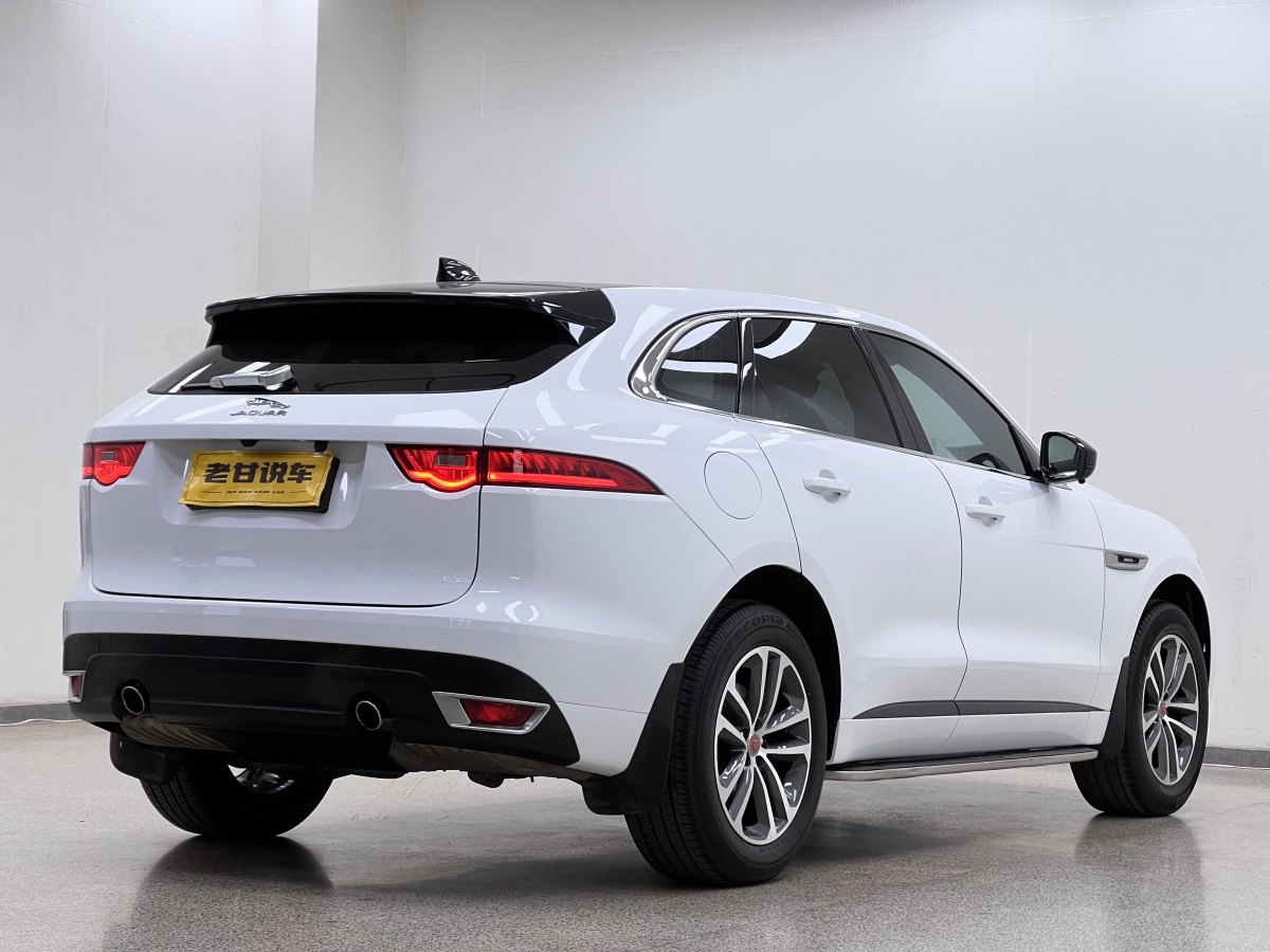 2017年3月捷豹 F-PACE  2016款 2.0T 兩驅(qū)R-Sport運(yùn)動(dòng)版
