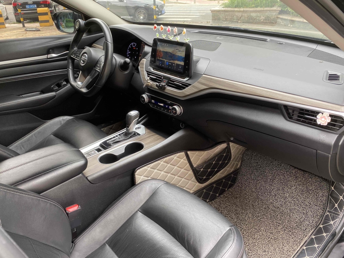 日產(chǎn) 天籟  2020款 改款 2.0L XL 舒適版圖片