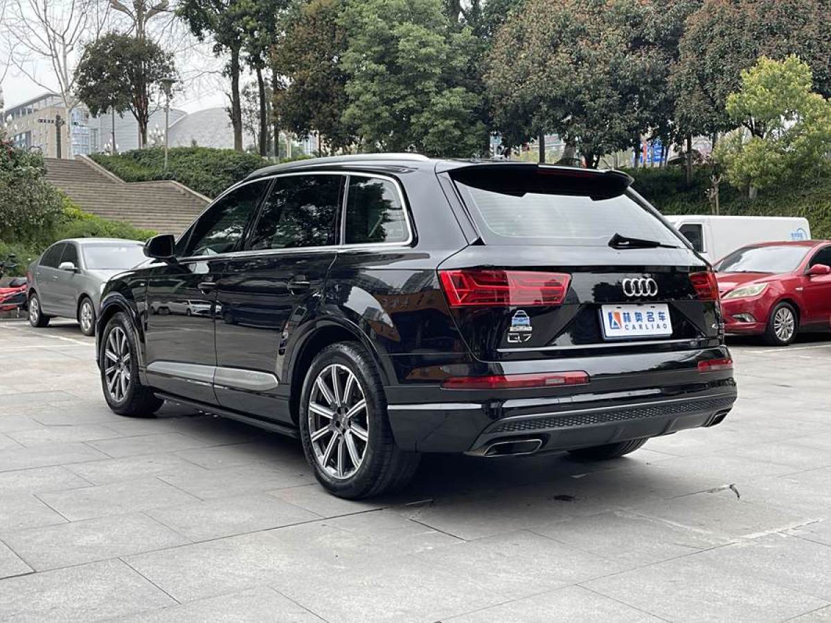 奧迪 奧迪Q7  2018款 45 TFSI 尊貴型圖片