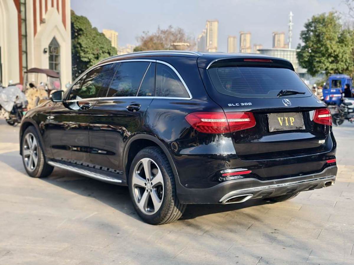 奔馳 奔馳GLC  2017款 GLC 300 4MATIC 動(dòng)感型圖片