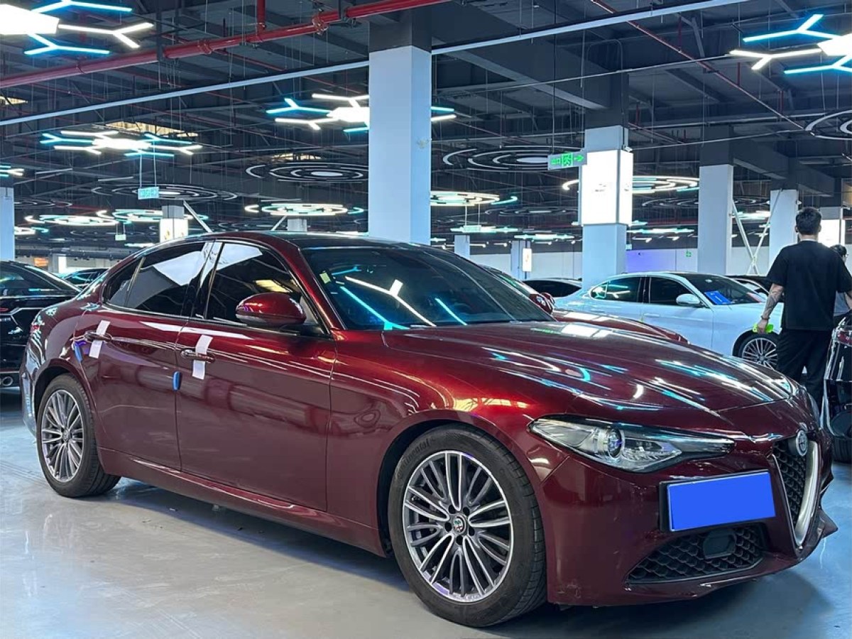 阿爾法·羅密歐 Giulia  2017款 2.0T 280HP 豪華版圖片