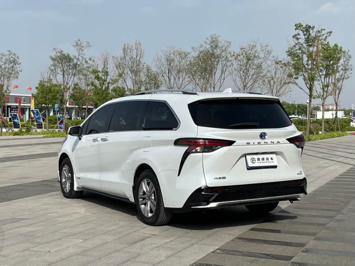 豐田 賽那SIENNA  2023款 2.5L混動 舒適版圖片