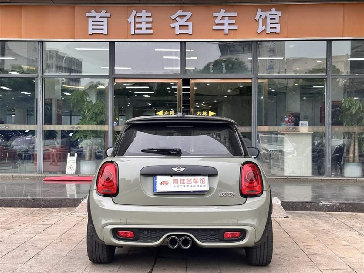 MINI MINI  2016款 2.0T COOPER S 表現(xiàn)派圖片