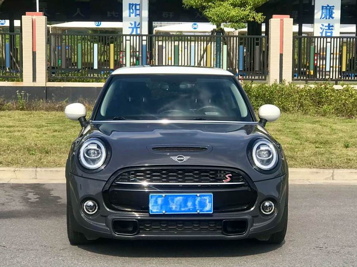 MINI MINI  2021款 2.0T COOPER S 藝術(shù)家圖片