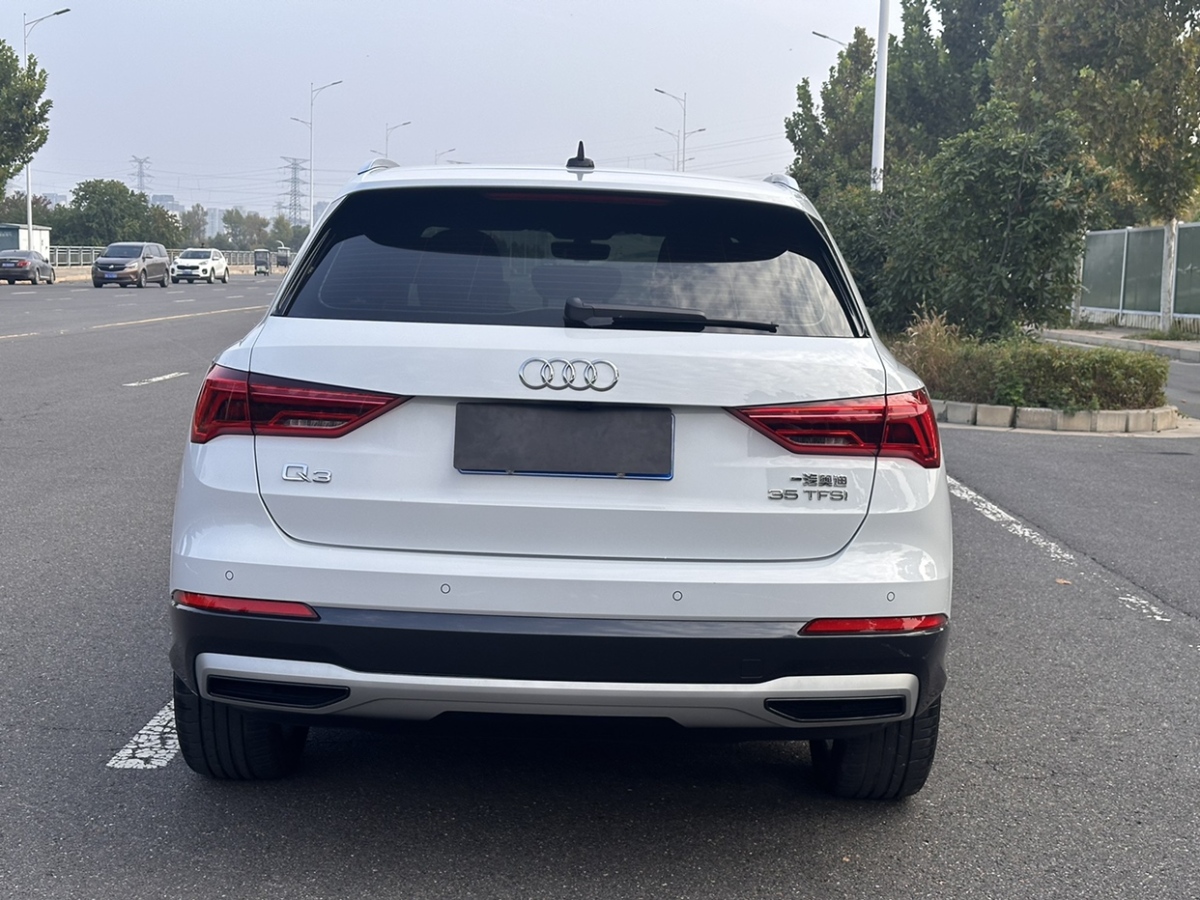 奧迪 奧迪Q3  2021款 35 TFSI 時(shí)尚致雅型圖片