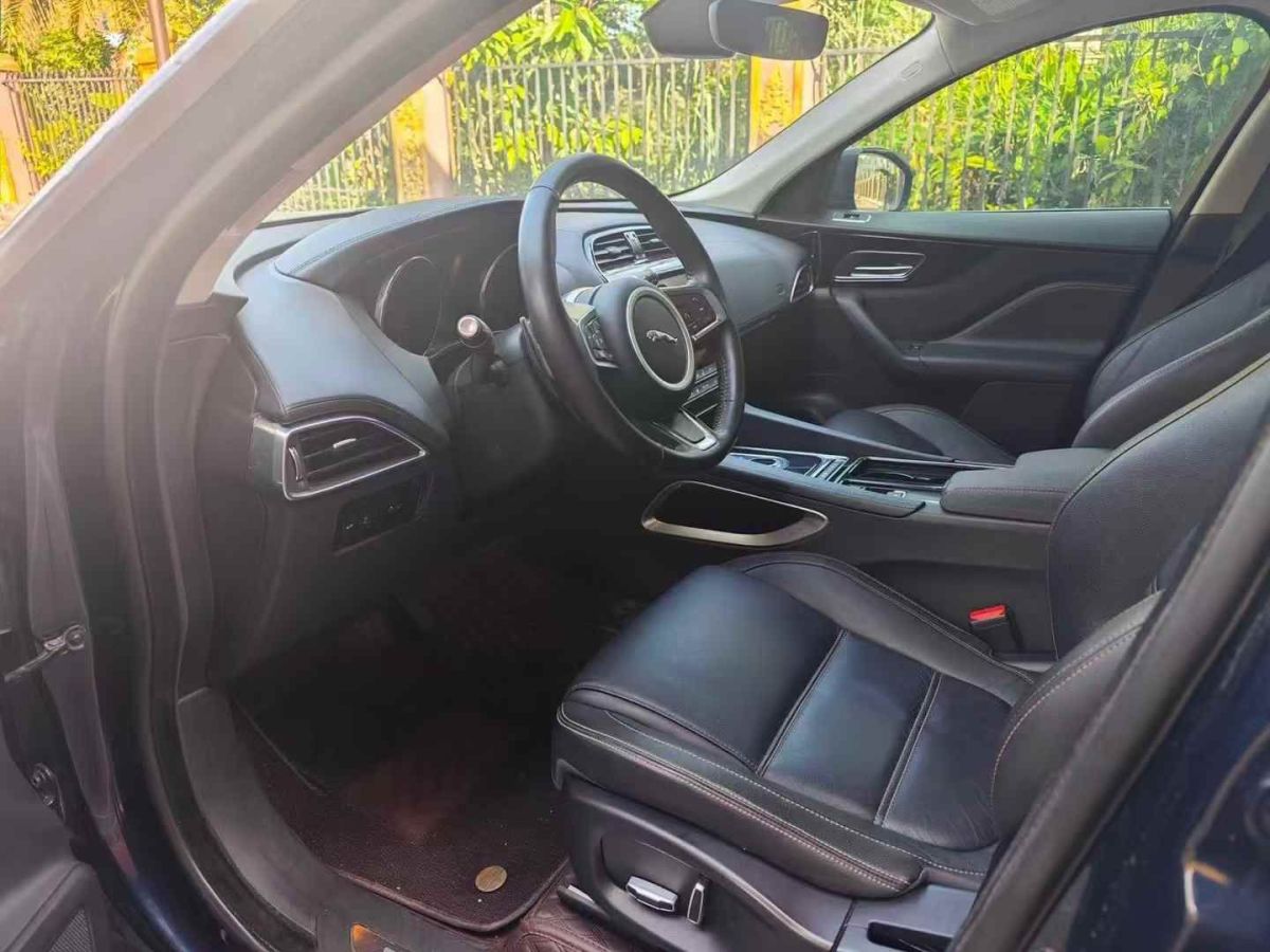 捷豹 XE  2019款 2.0T 300PS 四驅(qū)Landmark Edition圖片