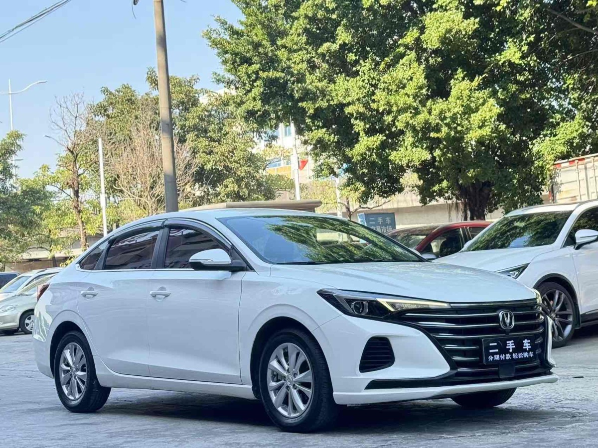 長(zhǎng)安 逸動(dòng)  2020款 PLUS 1.6L GDI 手動(dòng)精英型圖片