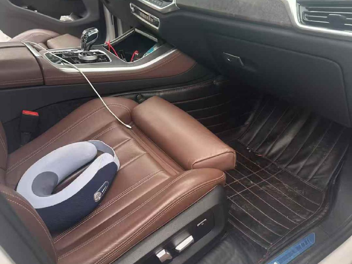 寶馬 寶馬X5  2021款 xDrive30i X設(shè)計套裝圖片