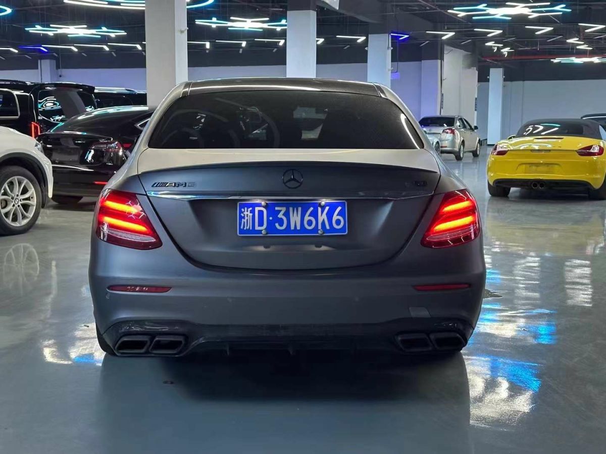 奔馳 奔馳A級(jí)  2019款  A 220 L 4MATIC 運(yùn)動(dòng)轎車圖片