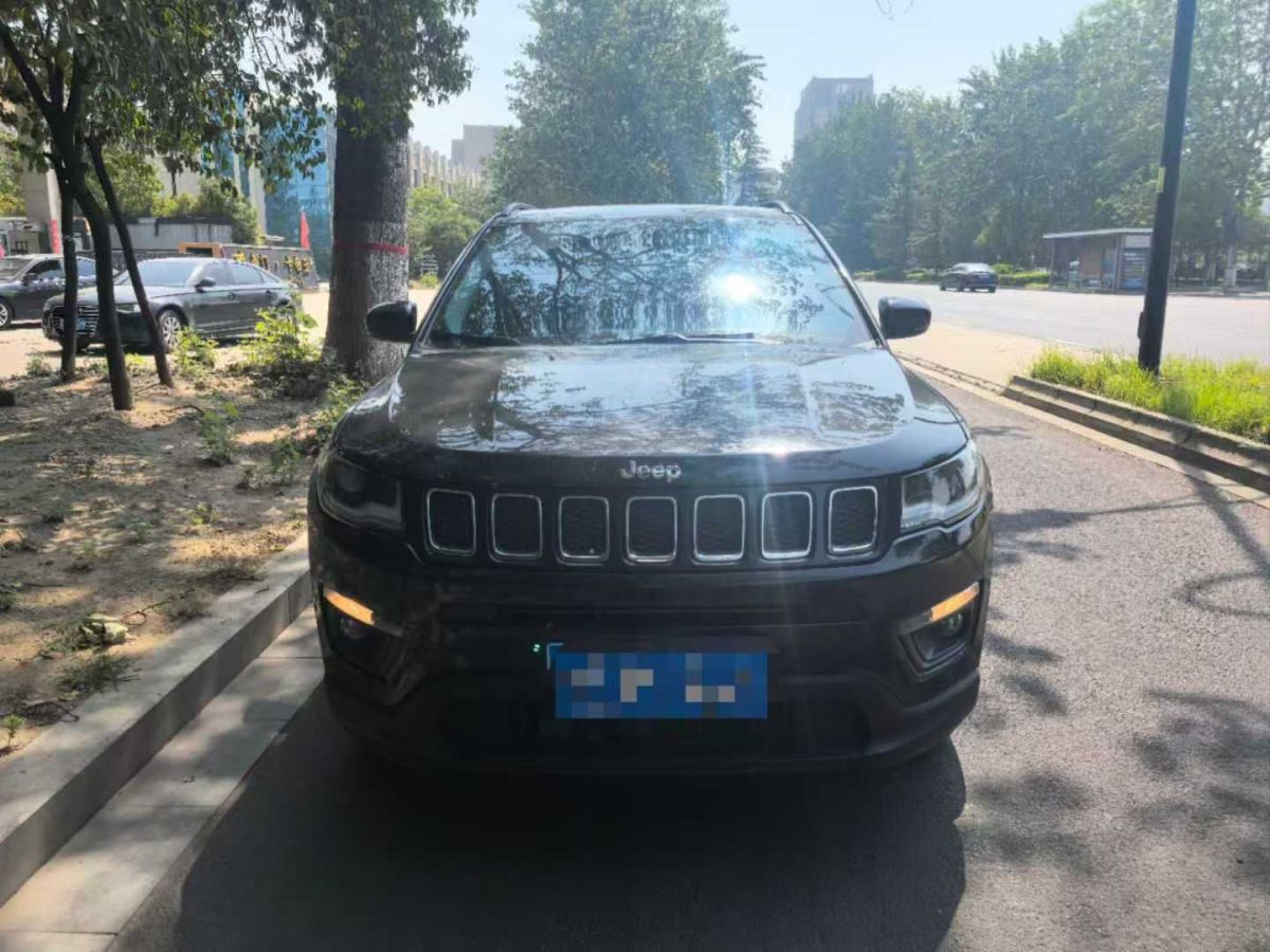 Jeep 指南者  2019款  200T 自動(dòng)典尚版圖片