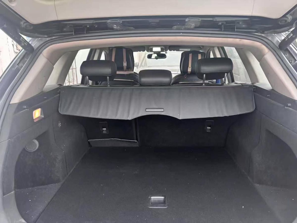 眾泰 T600  2017款 COUPE 1.8T DCT互聯(lián)網(wǎng)至尊型圖片
