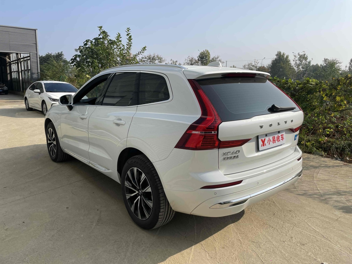 沃爾沃 XC60  2023款 B5 四驅(qū)智遠(yuǎn)豪華版圖片