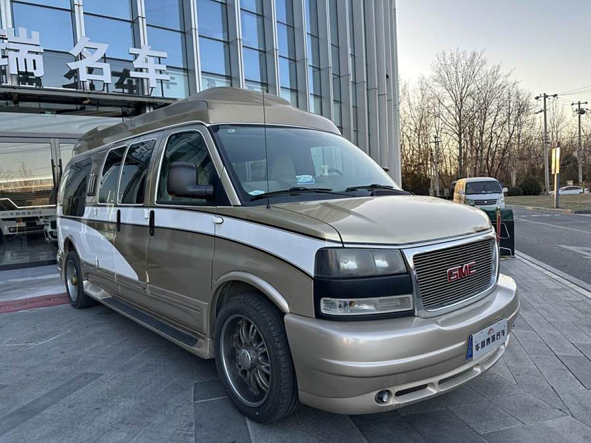 GMC SAVANA  2012款 6.0L 總裁級隱私屏版圖片