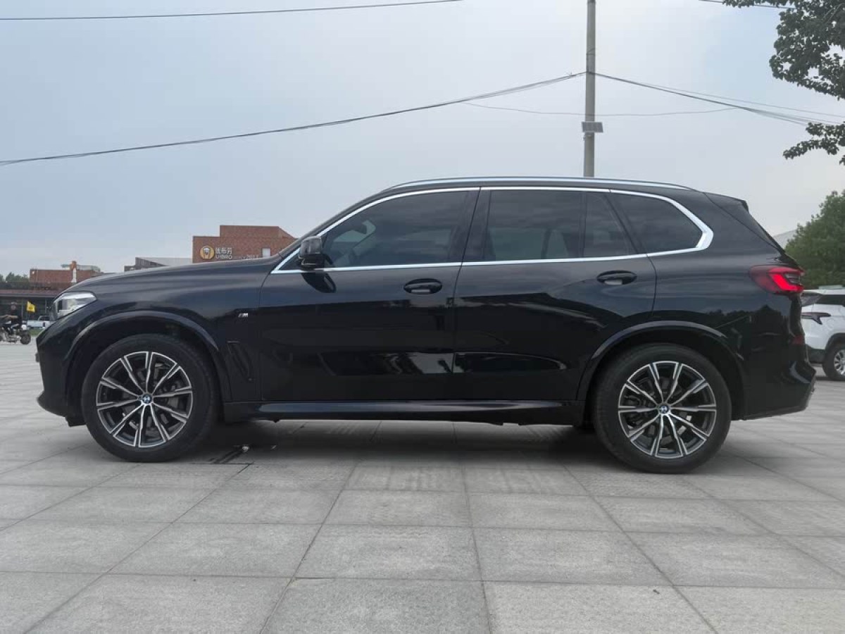 寶馬 寶馬X5  2022款 xDrive30i M運(yùn)動套裝圖片