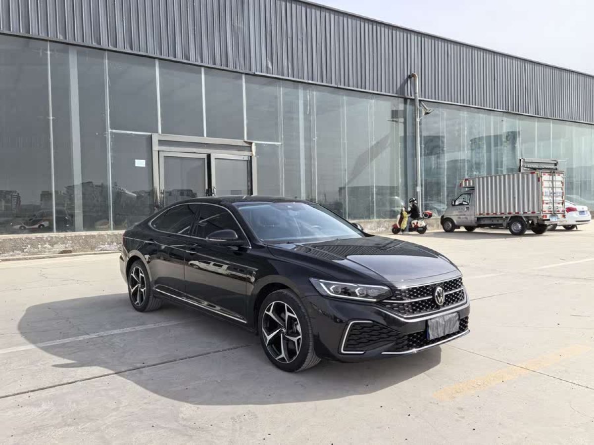 大眾 帕薩特  2024款 380TSI 星空龍耀版圖片