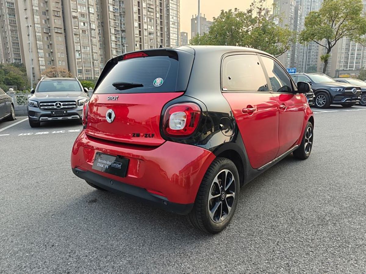 smart forfour  2018款 1.0L 52千瓦激情版圖片