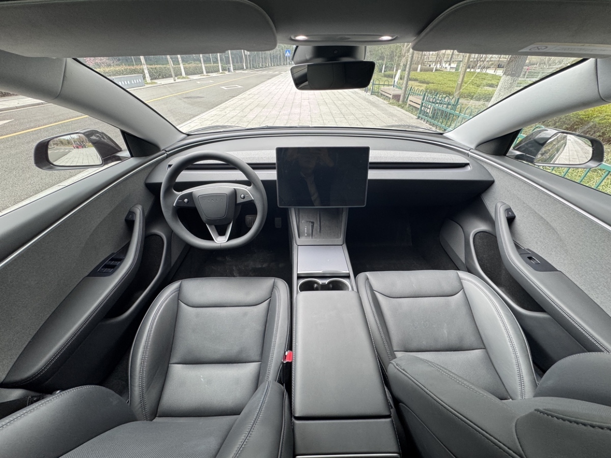 特斯拉 Model 3  2023款 煥新版 后輪驅(qū)動圖片