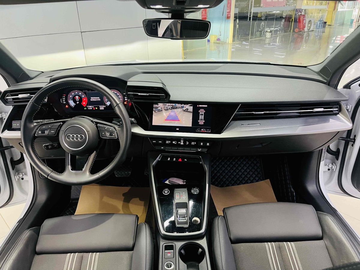 2022年11月奧迪 奧迪A3  2021款 A3L Limousine 35 TFSI 時尚運動型