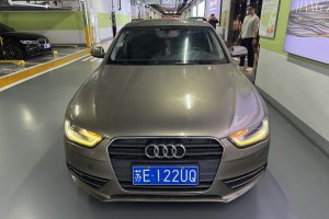 奥迪A4L 奥迪 35 TFSI 自动标准型