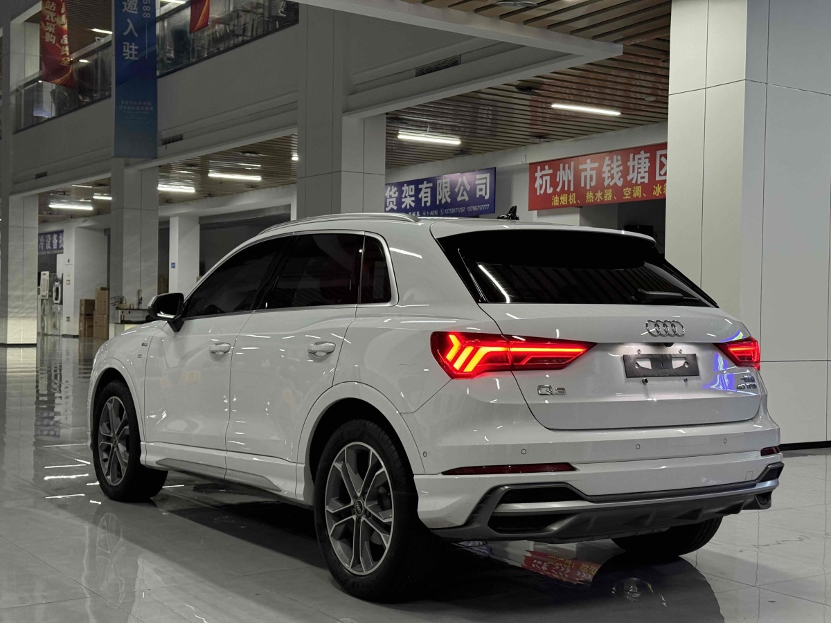 奧迪 奧迪Q3  2022款 40 TFSI 時尚動感型圖片