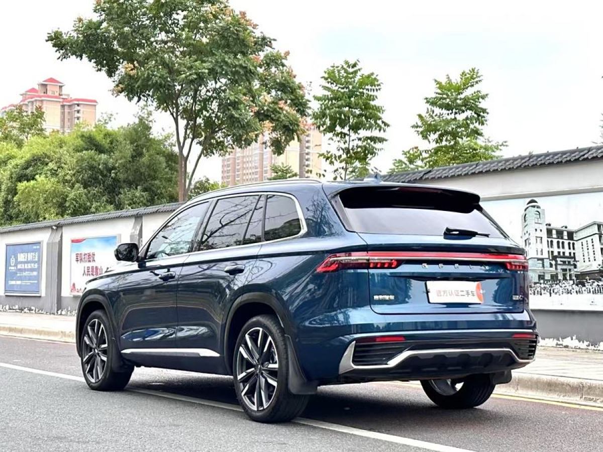 吉利 星越L  2021款 2.0TD DCT EVO兩驅(qū)尊貴型圖片