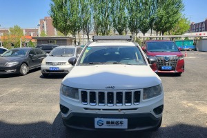 指南者 Jeep 2.0L 兩驅(qū)豪華版