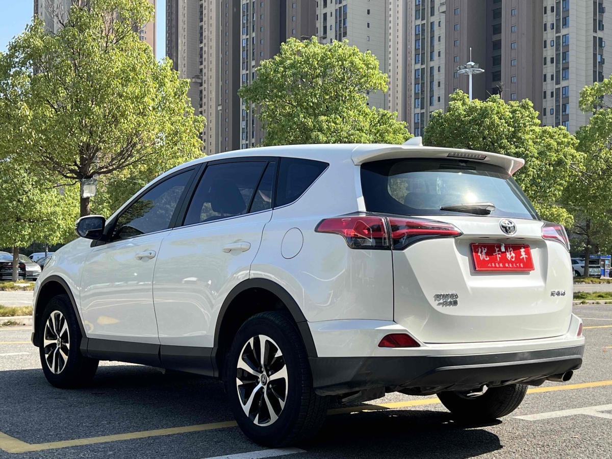 豐田 RAV4  2019款 榮放 2.0L CVT兩驅(qū)先鋒版圖片