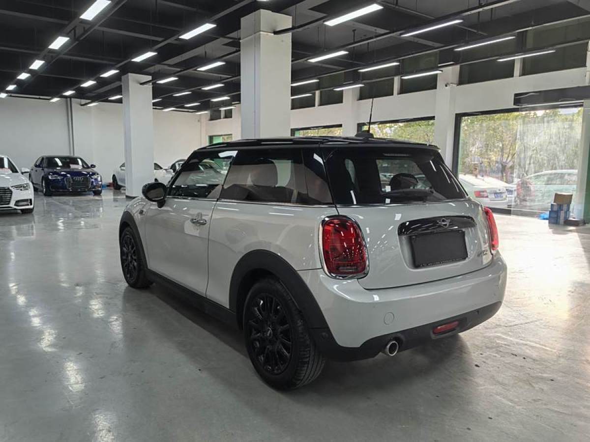 MINI MINI  2019款 1.5T COOPER 經(jīng)典派圖片