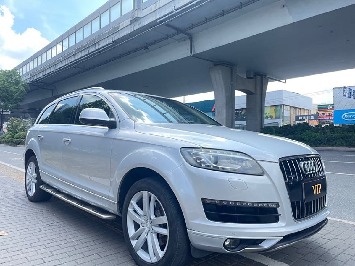 2011年8月奧迪 奧迪Q7  2011款 3.0 TFSI 進(jìn)取型(200kW)